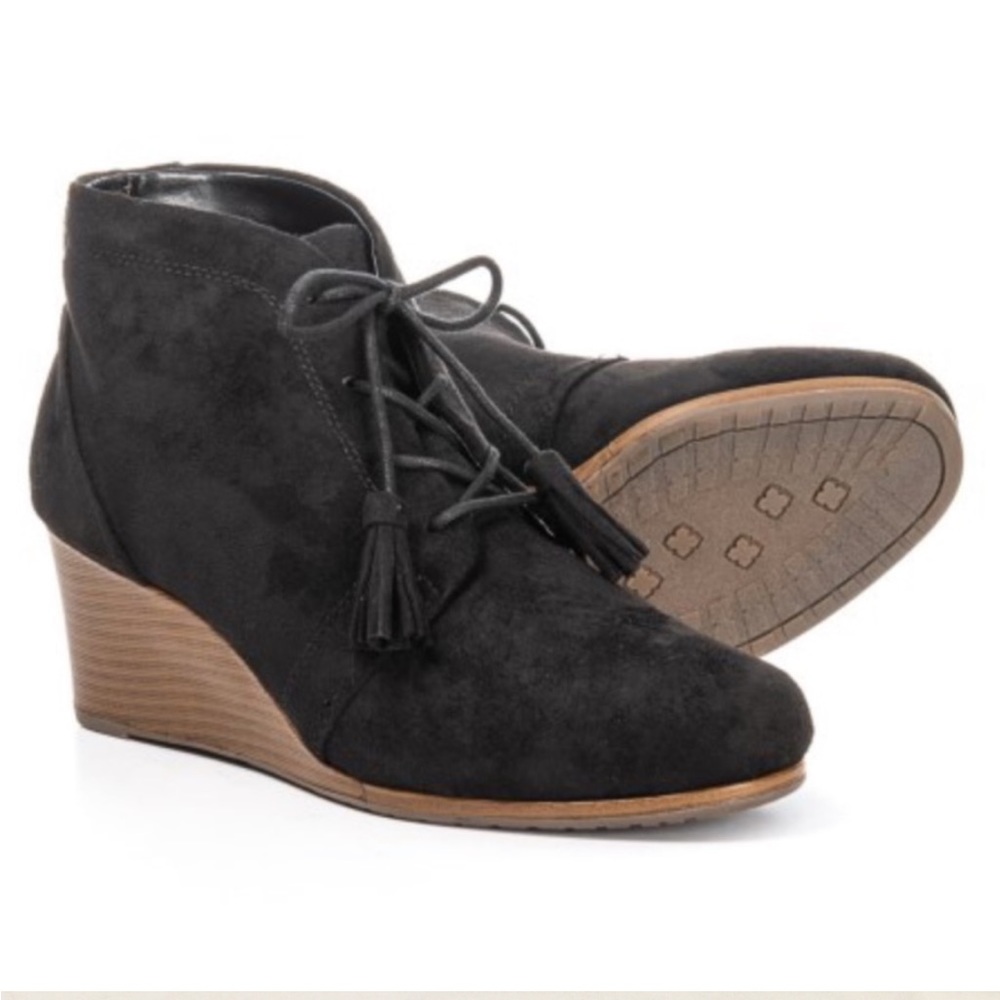 Dr. Scholl’s Kennedy Black Lace Up Wedge Booties